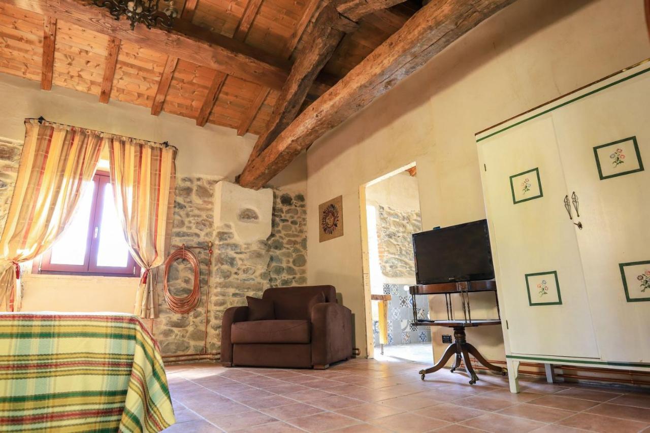 Agriturismo La Cascina Dei Chicchi Bagnone Экстерьер фото