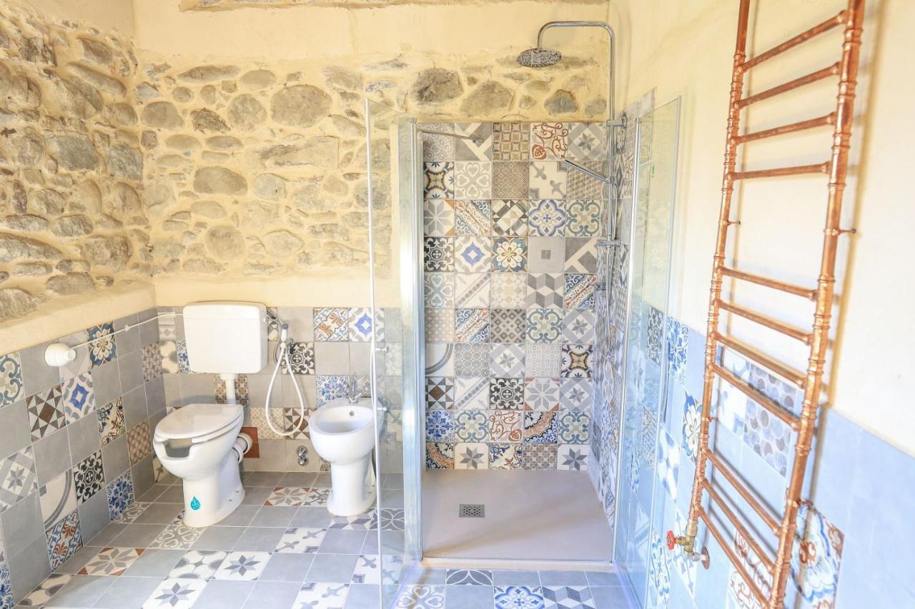Agriturismo La Cascina Dei Chicchi Bagnone Экстерьер фото