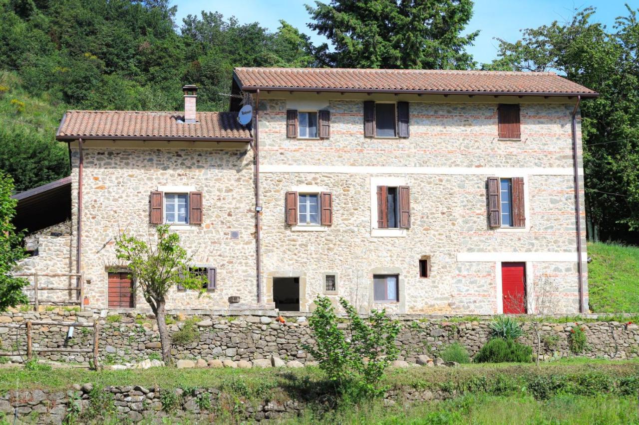 Agriturismo La Cascina Dei Chicchi Bagnone Экстерьер фото