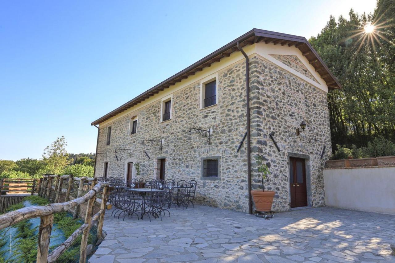 Agriturismo La Cascina Dei Chicchi Bagnone Экстерьер фото